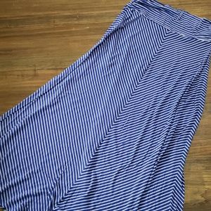 Merona blue and white striped maxi skirt size M